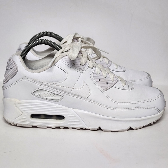 Nike Air Max 90 LTR White  Sneakers Shoes 7Y - Picture 3 of 9